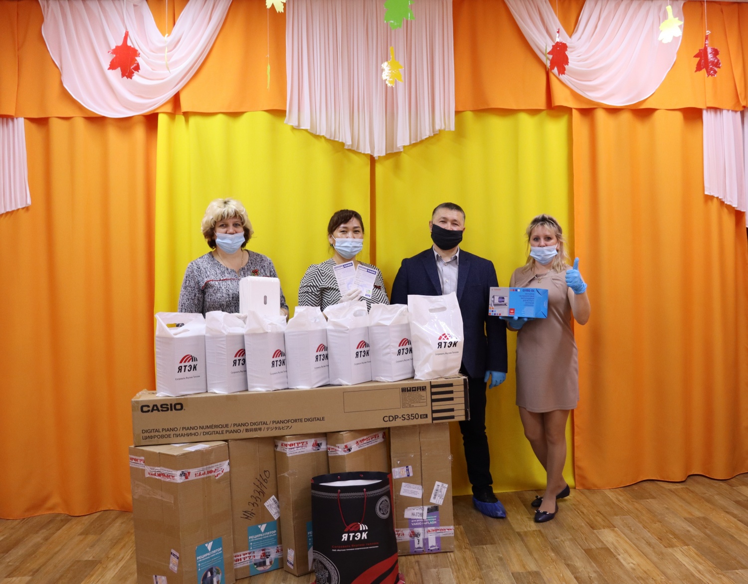 Компания ЯТЭК сделала полезный подарок детскому саду